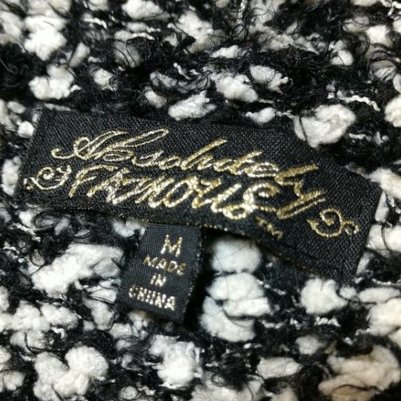 Absolutely Famous hooded vest - Picture 5 of 6